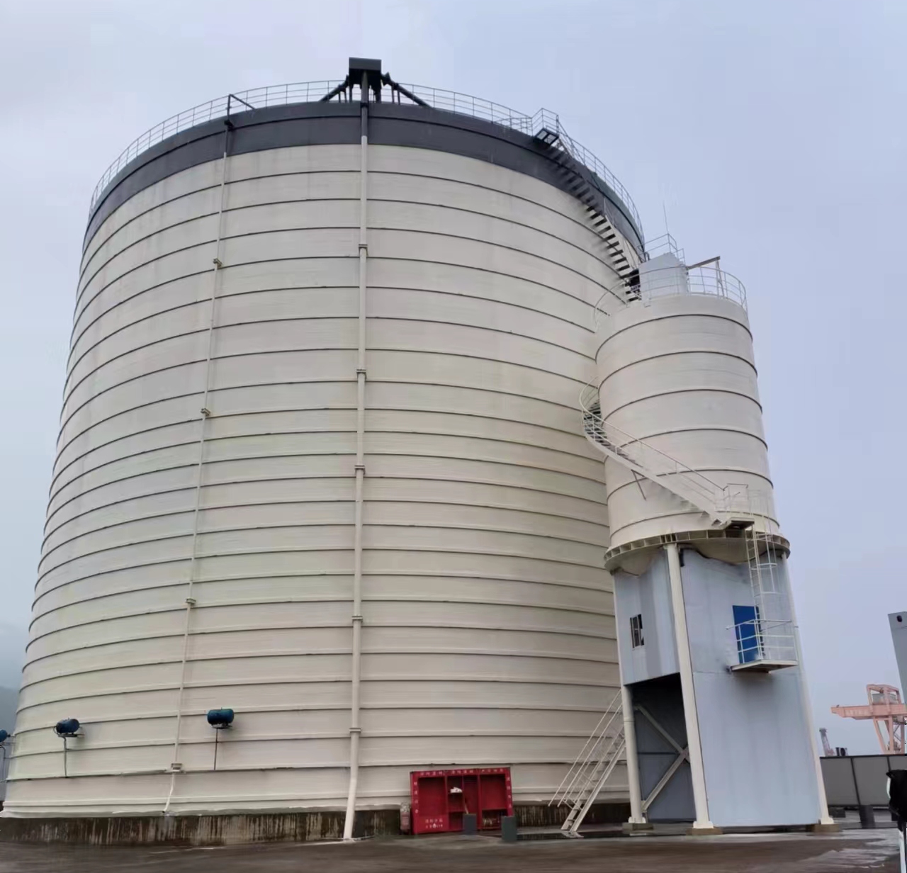 富民10万吨水泥钢板库